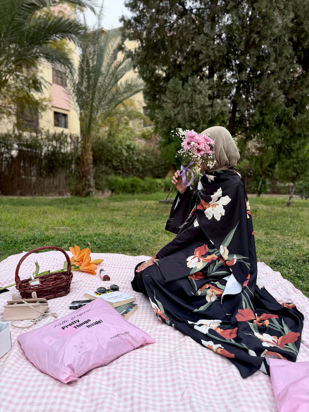 Peony abaya