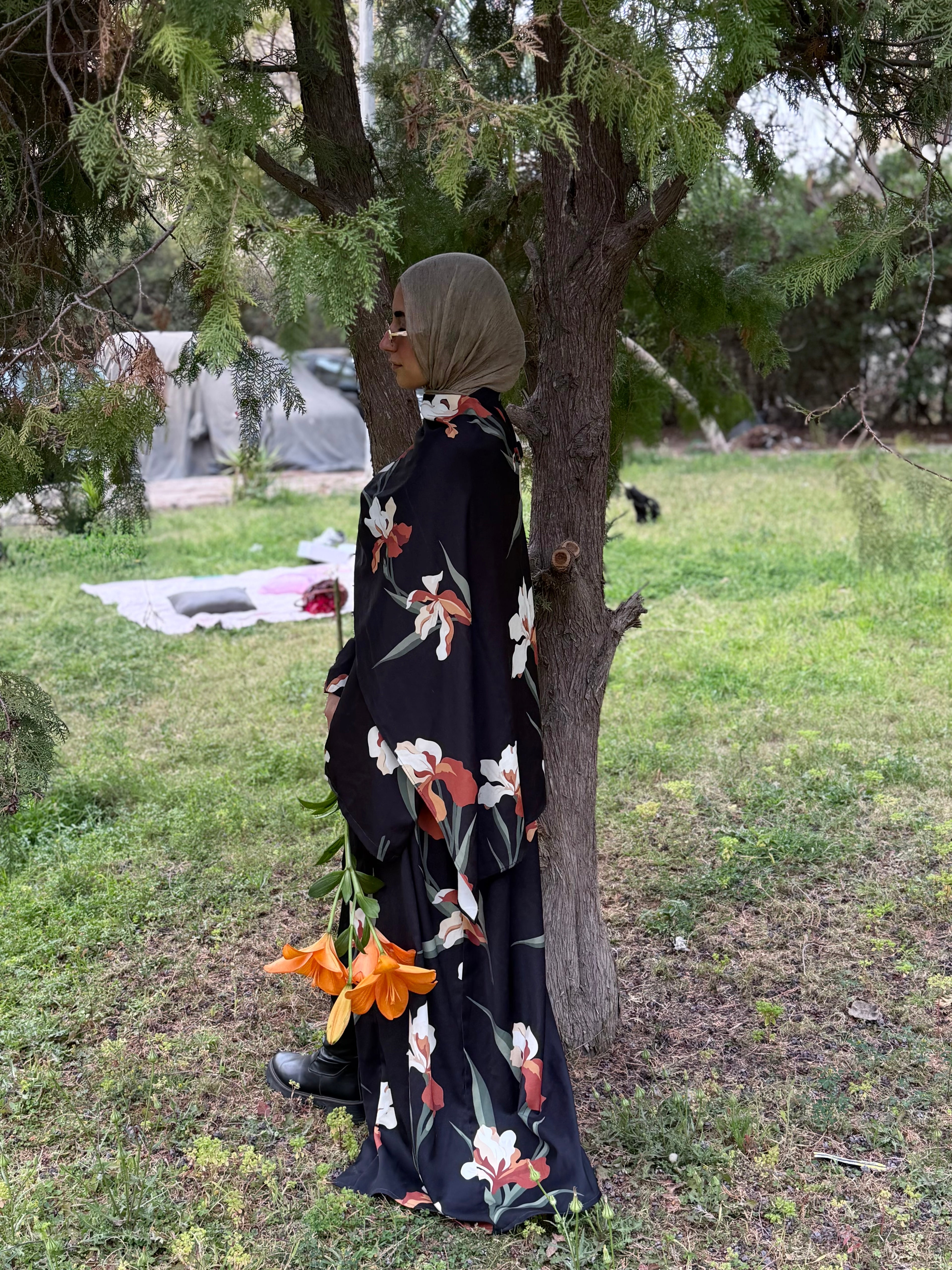 Peony abaya