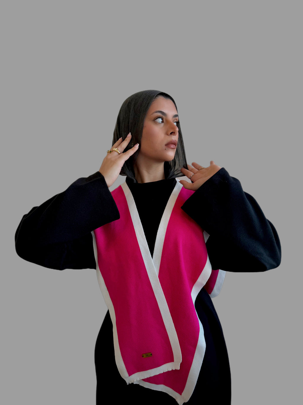 Knitted shoulder scarf in Pink